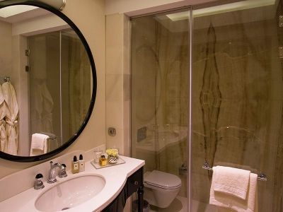 Banyo.jpg